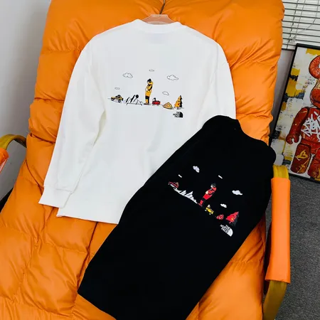 ノースフェイス パーカー