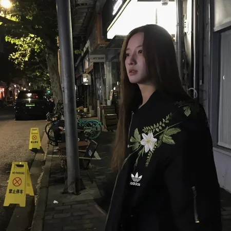 アディダス パーカー