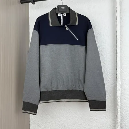 ミュウミュウ パーカー