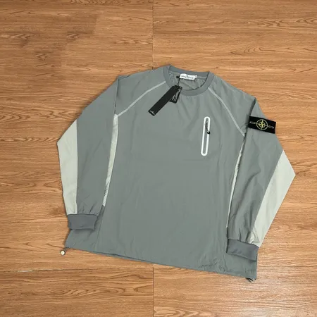 ストーンアイランド パーカー