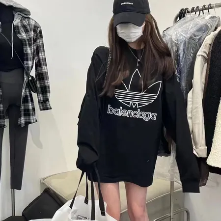 アディダス パーカー