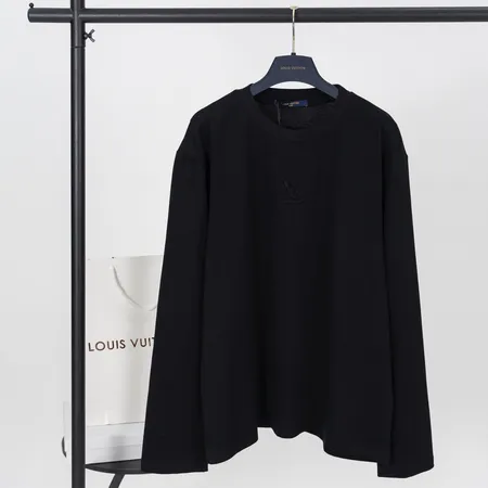 ルイヴィトン Tシャツ