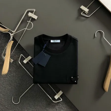 プラダ パーカー