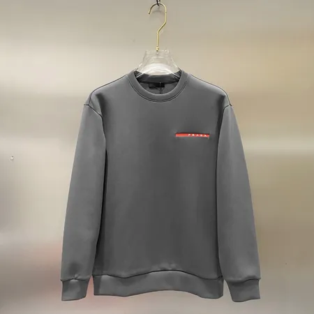 プラダ パーカー