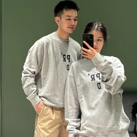 プラダ パーカー