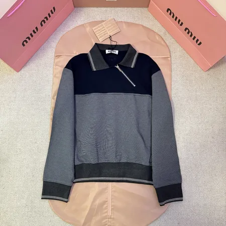 ミュウミュウ パーカー