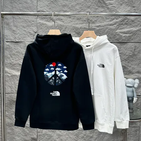 ノースフェイス パーカー