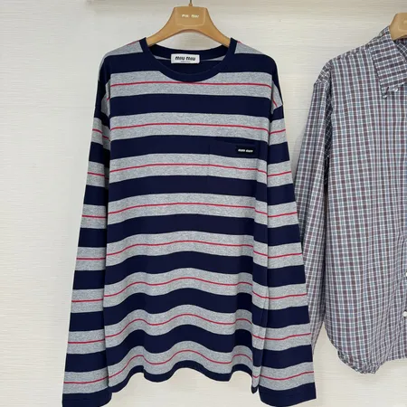 ミュウミュウ Tシャツ