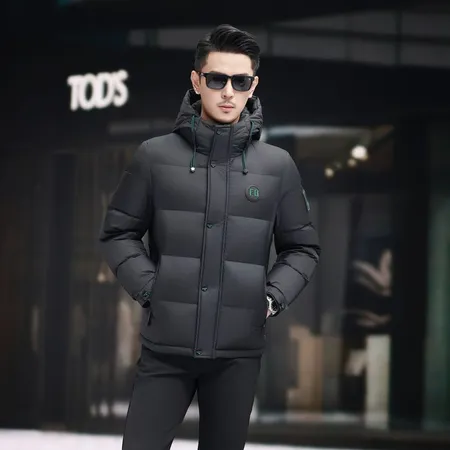 フェンディ ダウンジャケット