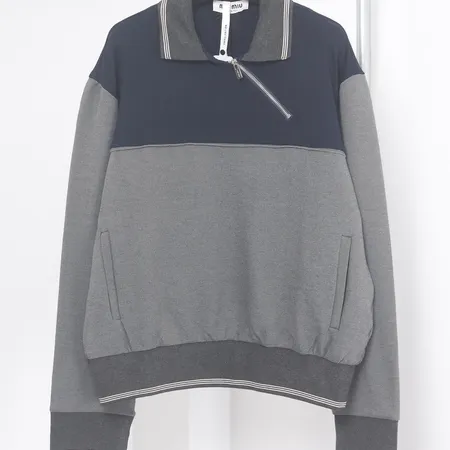 ミュウミュウ パーカー