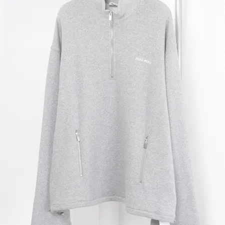 ミュウミュウ パーカー