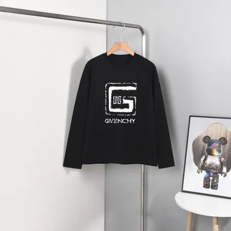 ジバンシィ Tシャツ