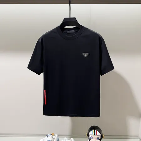 プラダ Tシャツ