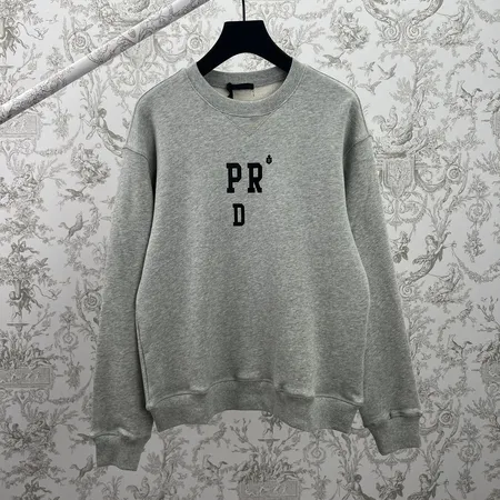 プラダ パーカー