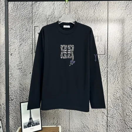 ジバンシィ Tシャツ