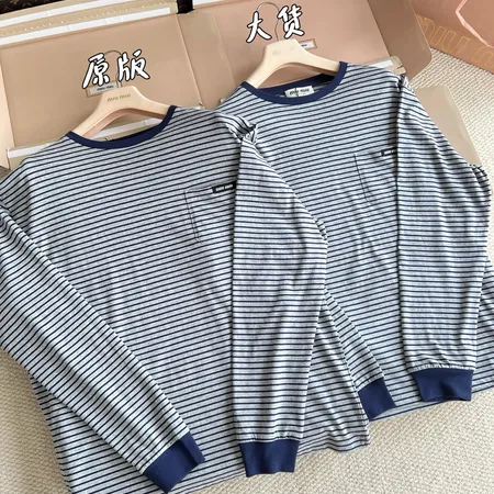 ミュウミュウ Tシャツ