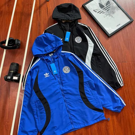 アディダス パーカー