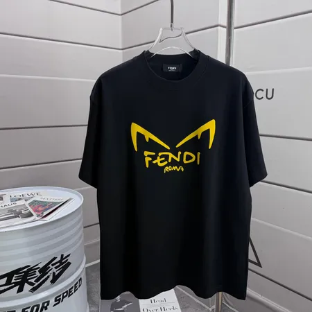 フェンディ Tシャツ