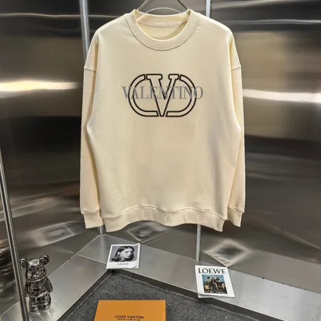 ヴァレンティノ パーカー