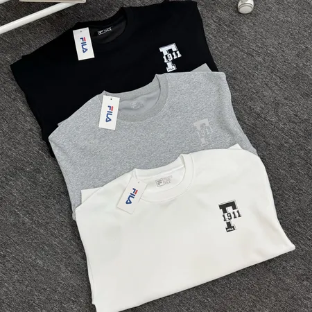 フィラ パーカー