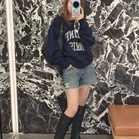 セリーヌ Tシャツ