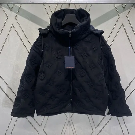 ルイヴィトン ダウンジャケット