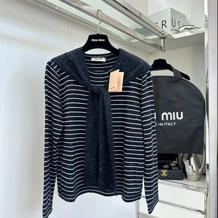 ミュウミュウ Tシャツ