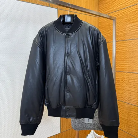 バレンシアガ ジャケット