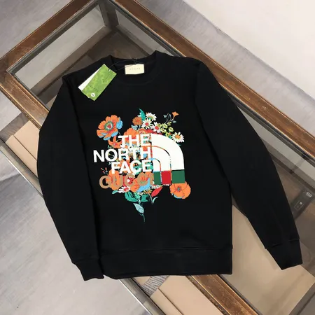 グッチ パーカー