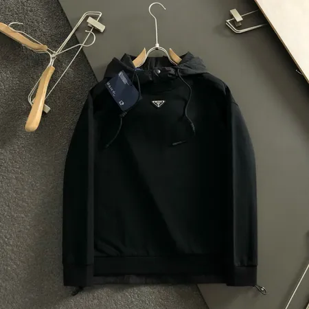 プラダ パーカー