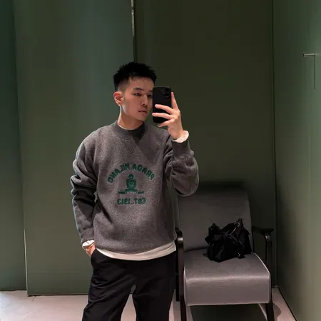 プラダ パーカー