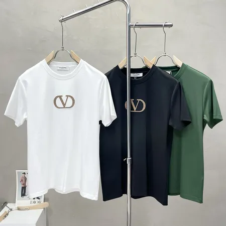 ヴァレンティノ Tシャツ