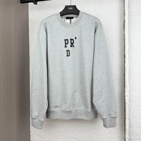 プラダ パーカー