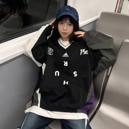 アディダス パーカー