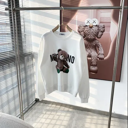 モスキーノ パーカー