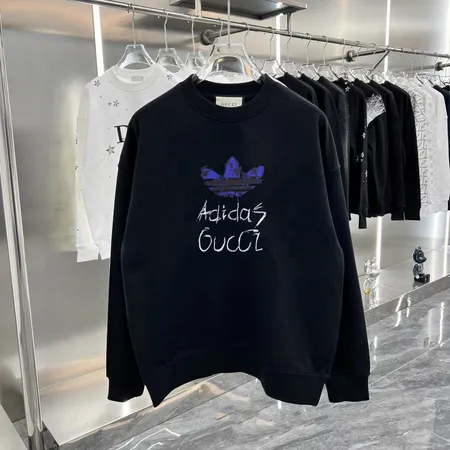 アディダス パーカー