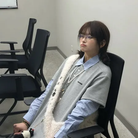 ミュウミュウ パーカー