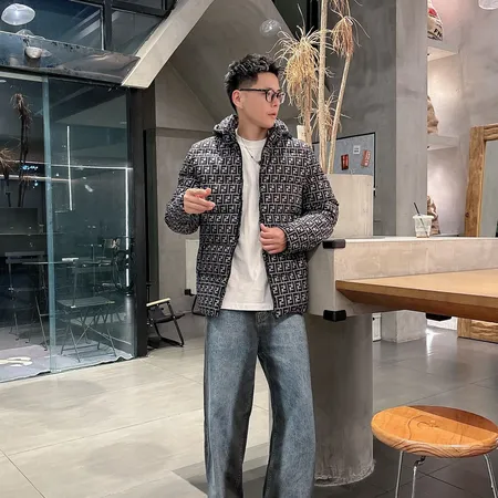 フェンディ ダウンジャケット