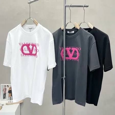 ヴァレンティノ Tシャツ