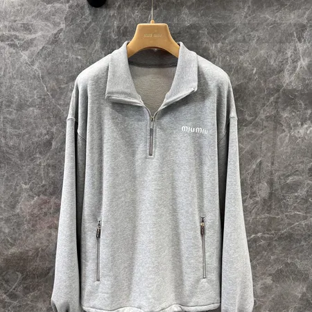 ミュウミュウ パーカー