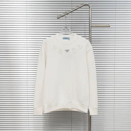 プラダ パーカー