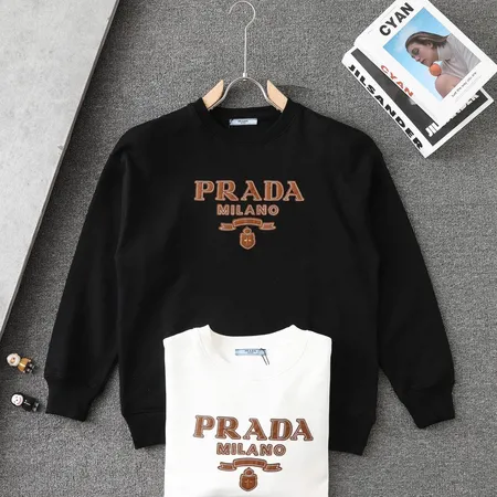 プラダ パーカー