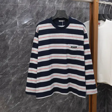 ミュウミュウ Tシャツ