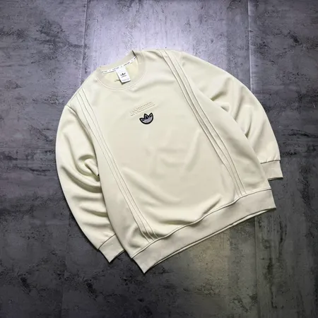 アディダス パーカー