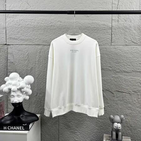 プラダ パーカー