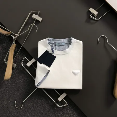 プラダ パーカー