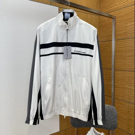 バレンシアガ ジャケット