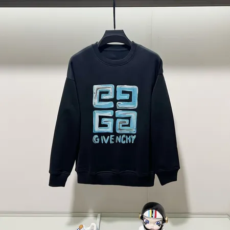 ジバンシィ パーカー