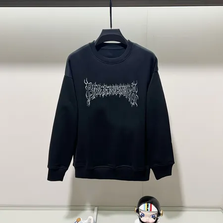 バレンシアガ パーカー