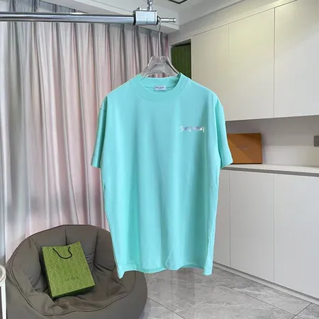 イブサンローラン Tシャツ